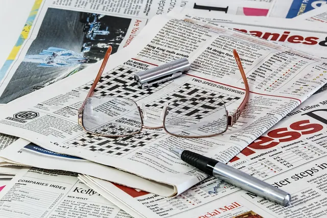 newspaper, news, media, spectacles, glasses, paper, eyeglasses, reading, print, medium, read, pages, crossword, puzzle, vision, press, communication, riddles, sudoku, newspaper, ne
