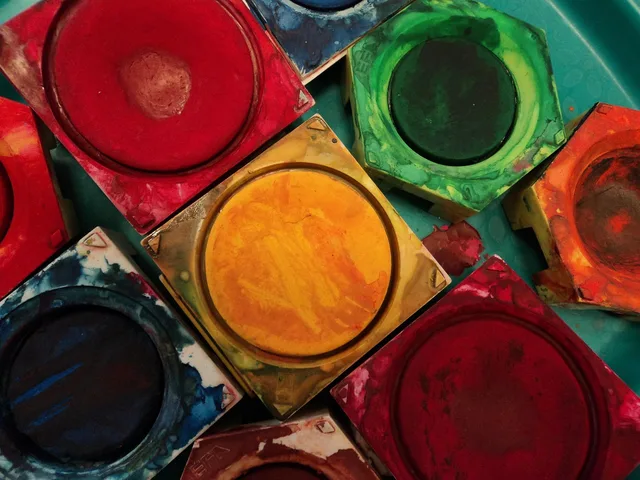 colour, paint boxes, tusche indian ink, paintbrushes, to paint, multicoloured, red, yellow, green, friendly, child, children, employment, mixed up, creative, art, material, painting. Printmaking inks and paper: measuring coverage and waste